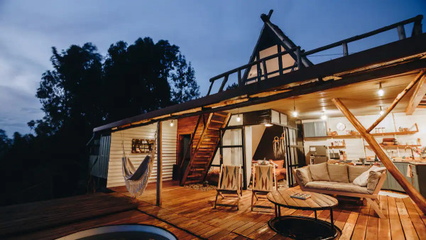 Eco-luxe cabin